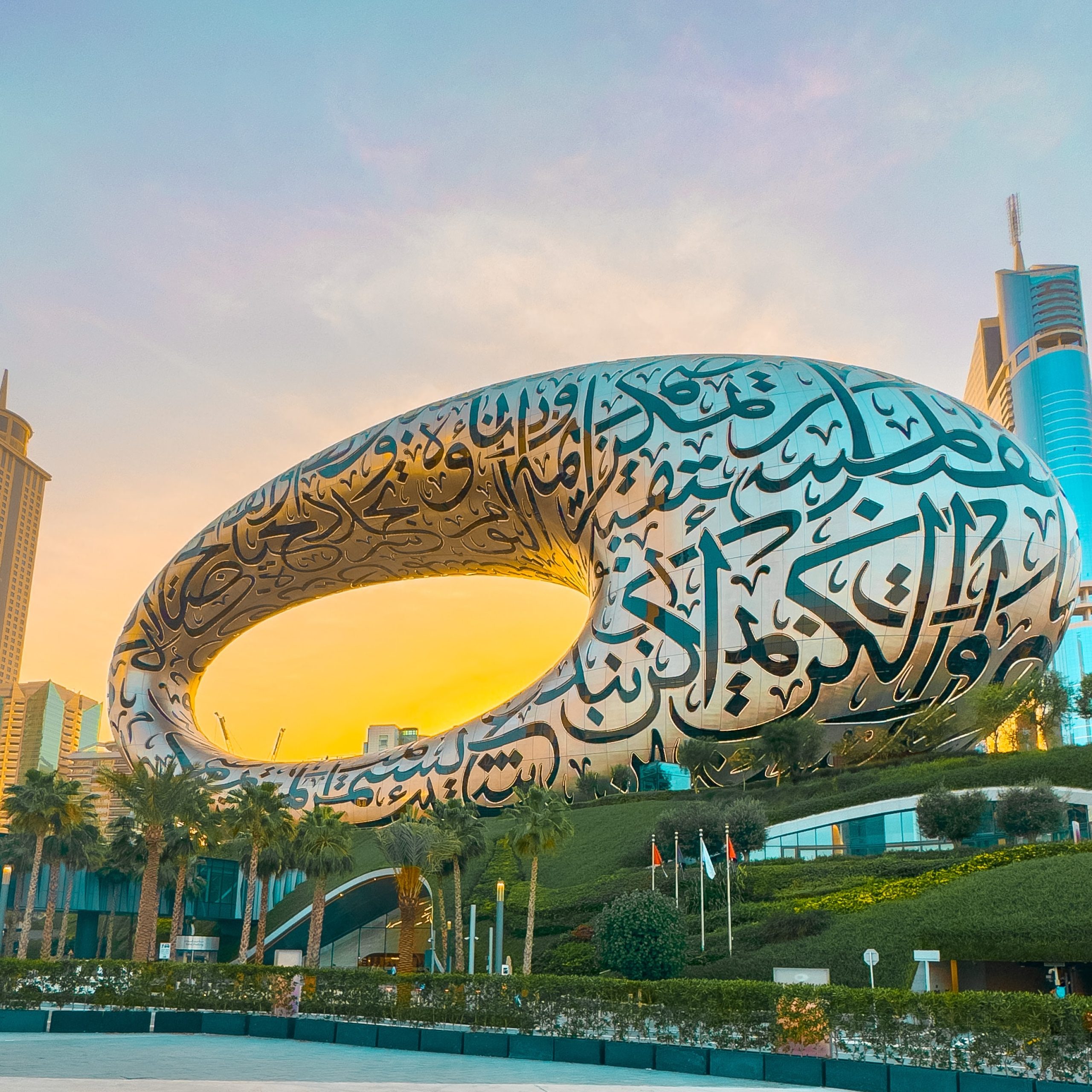Exploring the Extravagance of Dubai: A Journey Beyond Imagination
