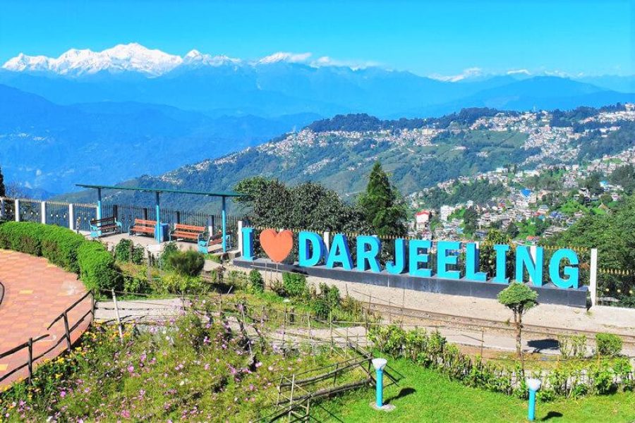 DARJELLING GANGTOK PELLING